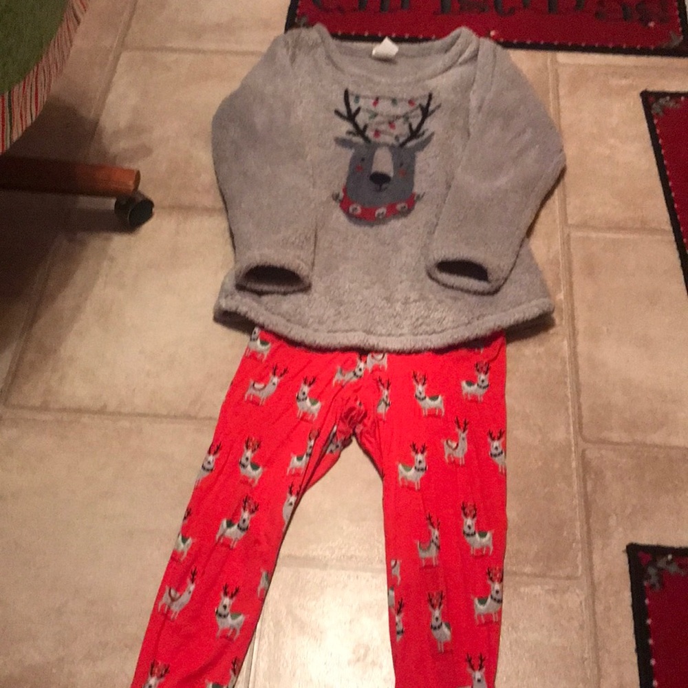 Reindeer Christmas pajamas size small worn 1 time